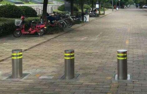 自動(dòng)式升降柱