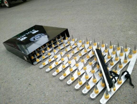 手動路障破胎器