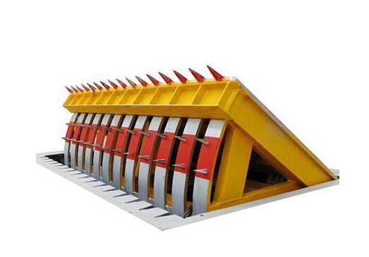 液壓翻板路障機(jī)