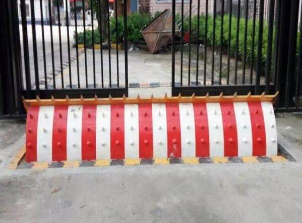 機(jī)械破胎器